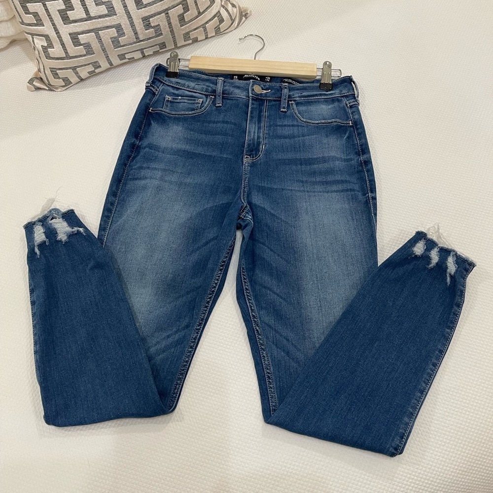 Hollister Women's Curvy High-rise Super Skinny Classic Stretch